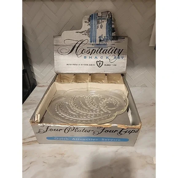 Hospitality Snack Set From Federal Glass Company - Picture 2 of 4